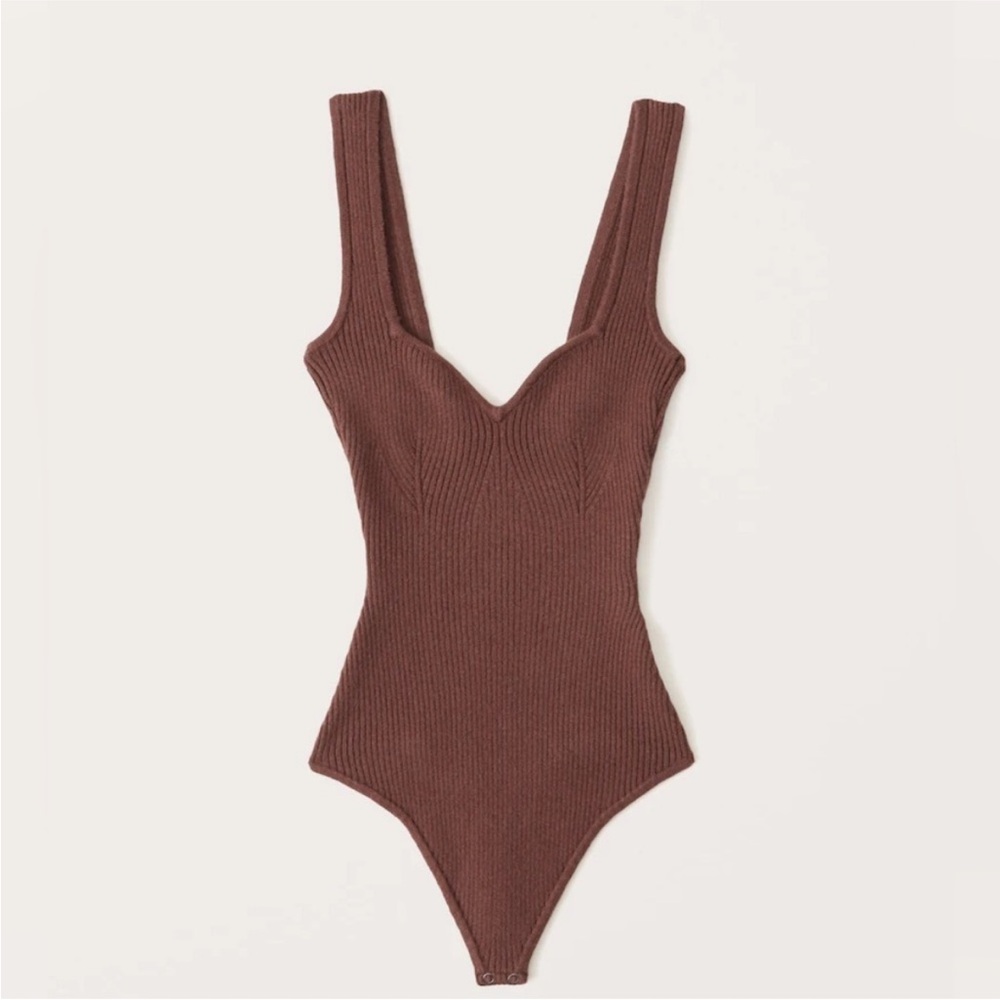 Abercrombie & Fitch Rust Ribbed Knit